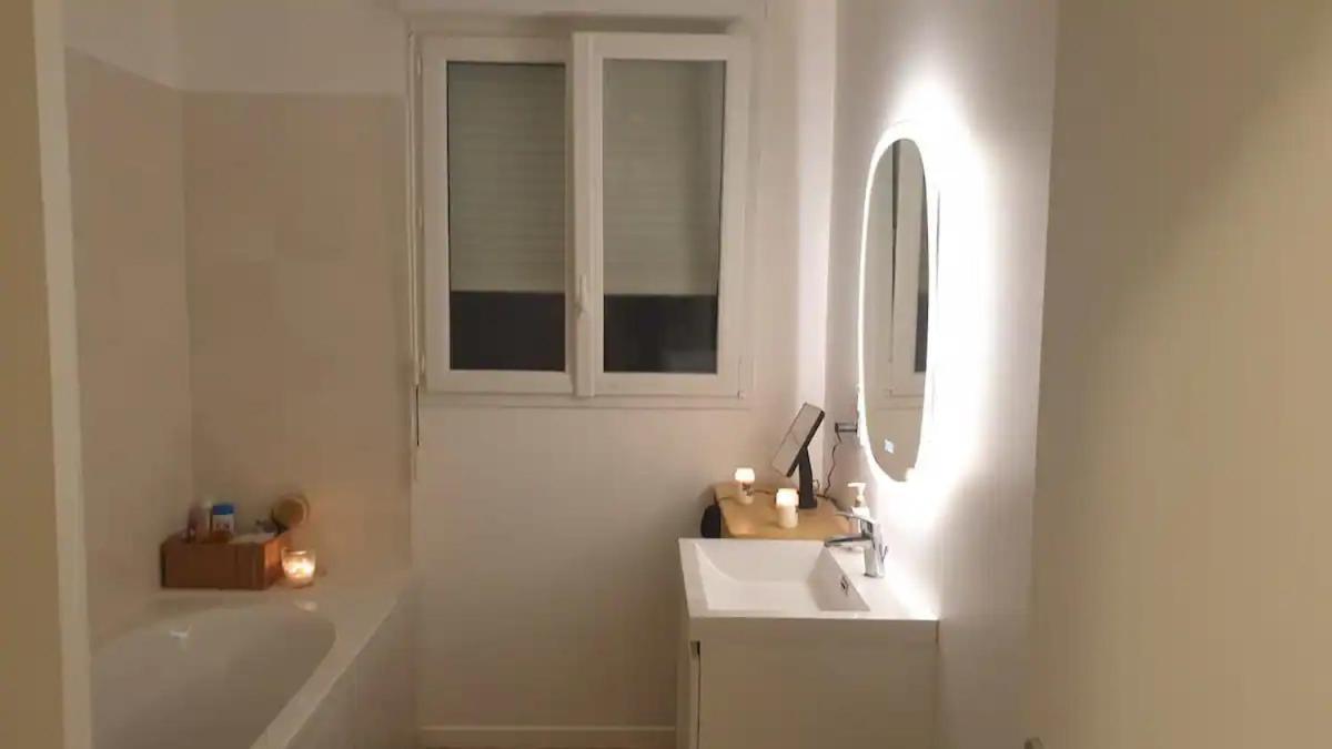 Chambre Calme Dans Une Maison Neuve Avec Jardin Billere Exterior photo